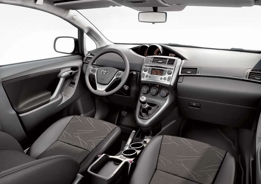 toyota corolla verso