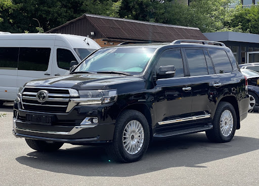 toyota land cruiser 200