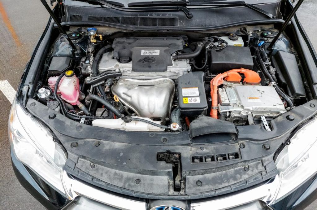toyota camry 2.5 hybrid витрати палива